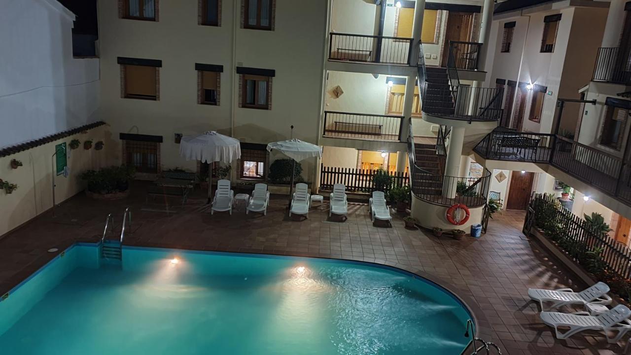 Apartamentos Valle Del Guadalquivir Arroyo Frio Bagian luar foto